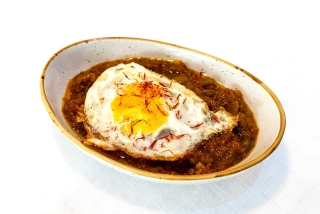 DÈJA VÚ Cafe Restaurante iraní y afgano: Mirza Ghasemi DÈJA VÚ Cafe Restaurante iraní y afgano: Mirza Ghasemi